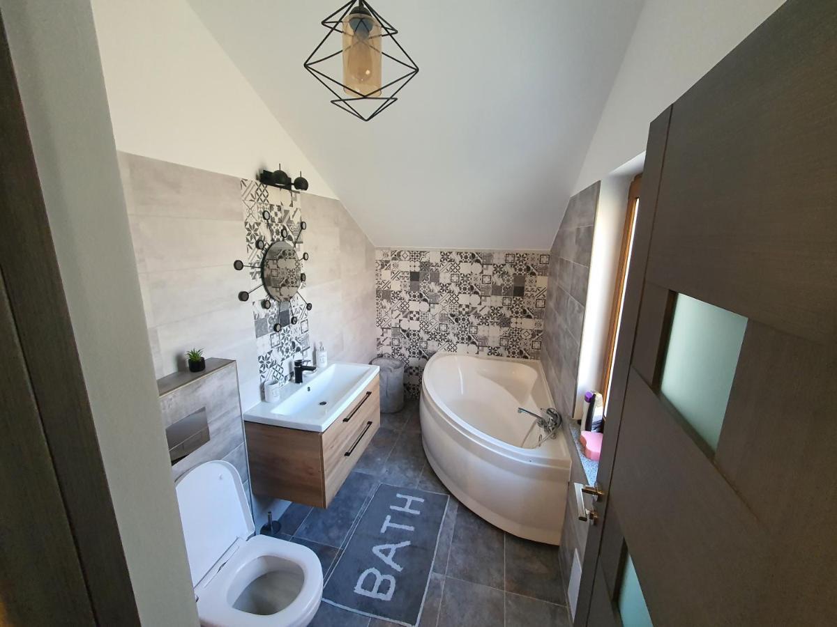 Comfort Home Apartment 3 Petroszany Zewnętrze zdjęcie